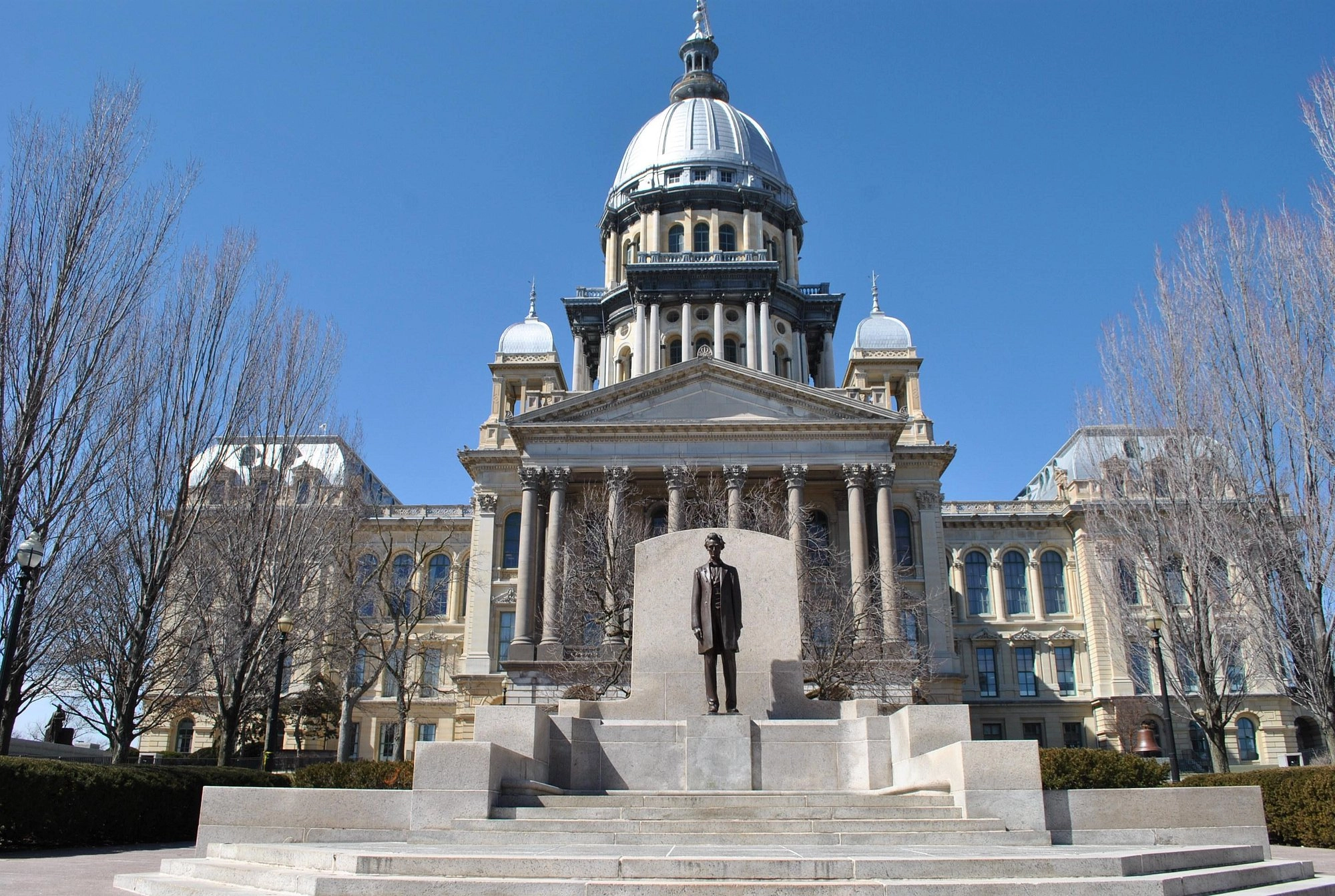 Illinois digital data destruction regulatory laws.