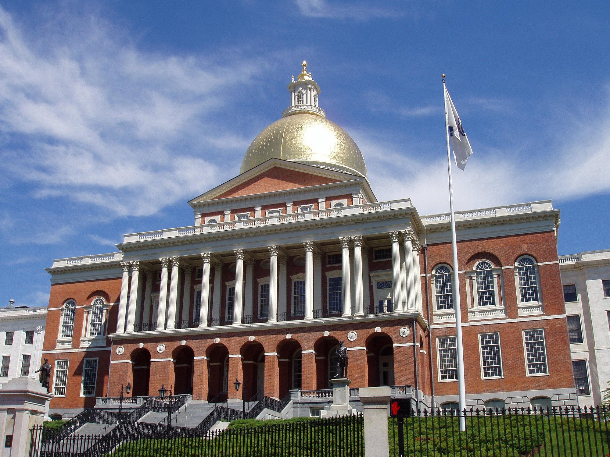 Massachusetts digital data destruction regulatory laws.