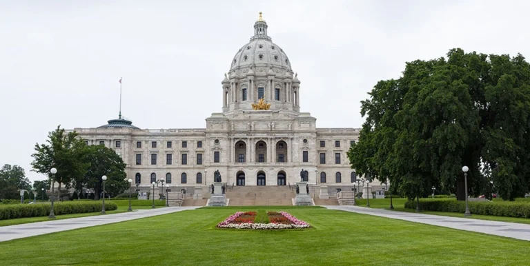 Minnesota Data Destruction & E-Waste Law: 2026 Business Guide